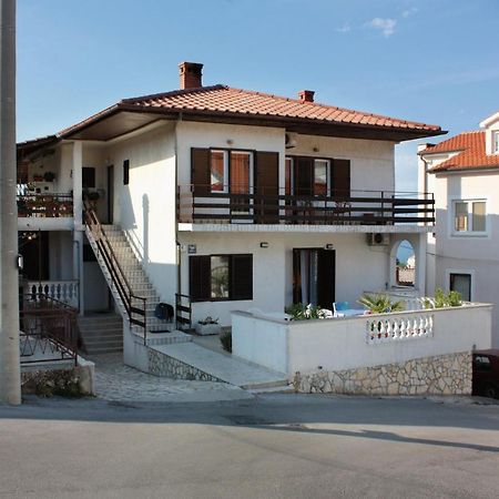 Double Room Vrbnik 5301B Exteriör bild